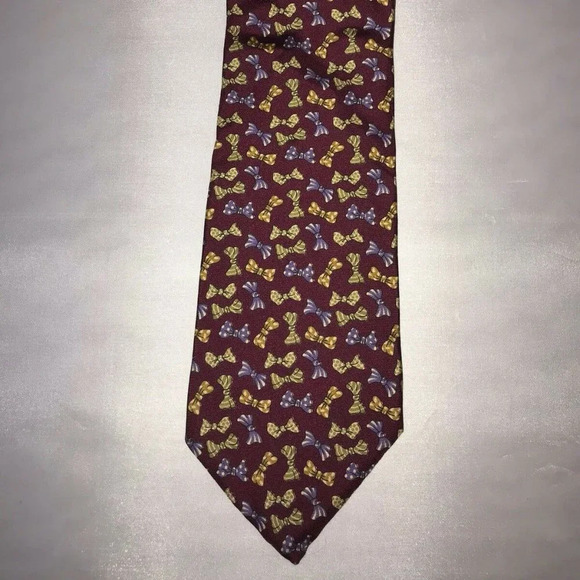 Christian Dior Red Bow Ties Pattern Theme Vintage - Picture 1 of 4